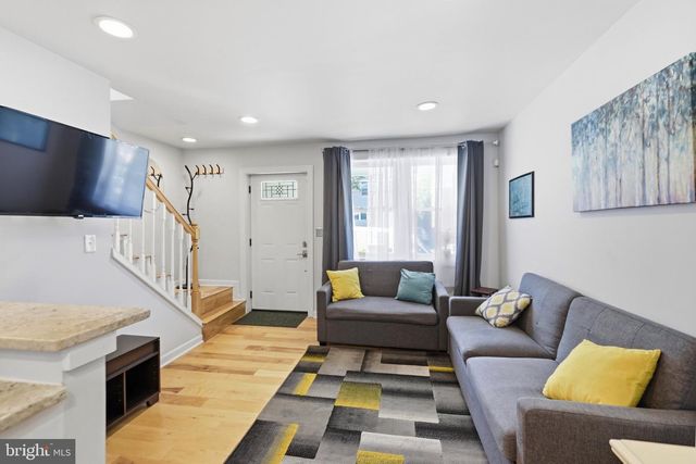 5520 BASS PL SE, Washington, DC 20019