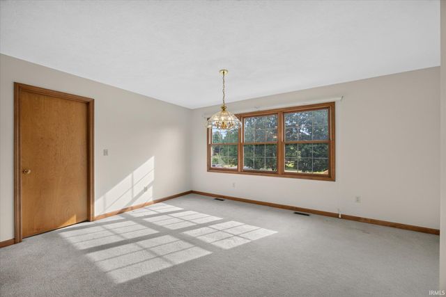 2700 E Crabapple Circle, Bloomington, IN 47401