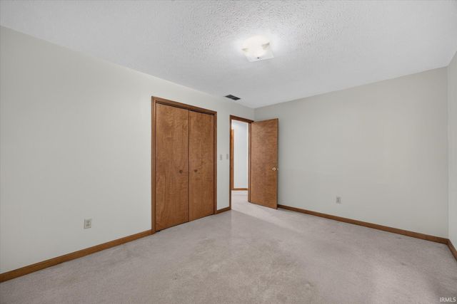 2700 E Crabapple Circle, Bloomington, IN 47401