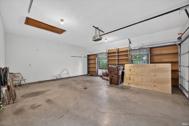 2700 E Crabapple Circle, Bloomington, IN 47401