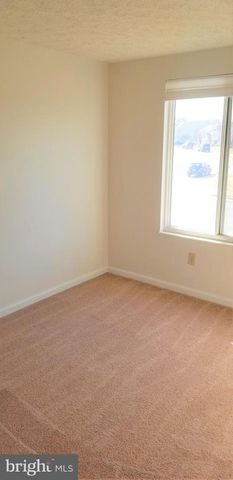 45530 STABLEMATES CT, Sterling, VA 20164