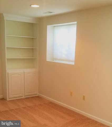 45530 STABLEMATES CT, Sterling, VA 20164