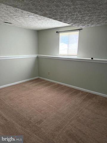 45530 STABLEMATES CT, Sterling, VA 20164