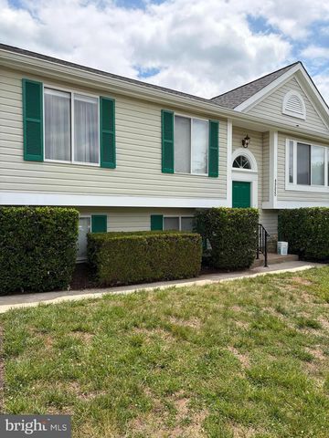 45530 STABLEMATES CT, Sterling, VA 20164