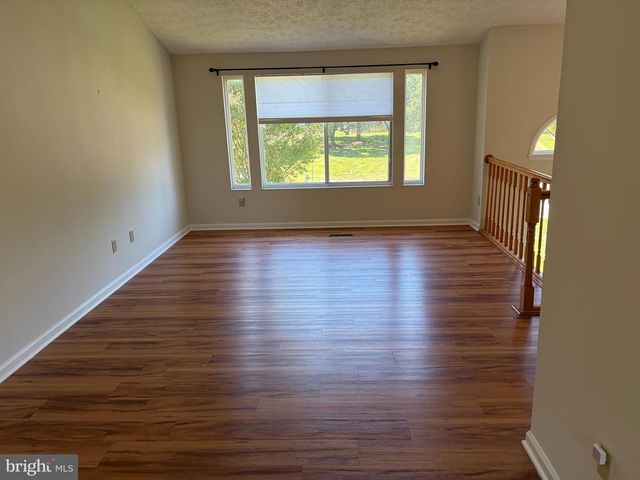 45530 STABLEMATES CT, Sterling, VA 20164