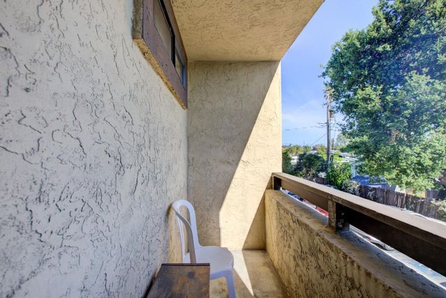 711 S Bayshore Boulevard 10, San Mateo, CA 94401