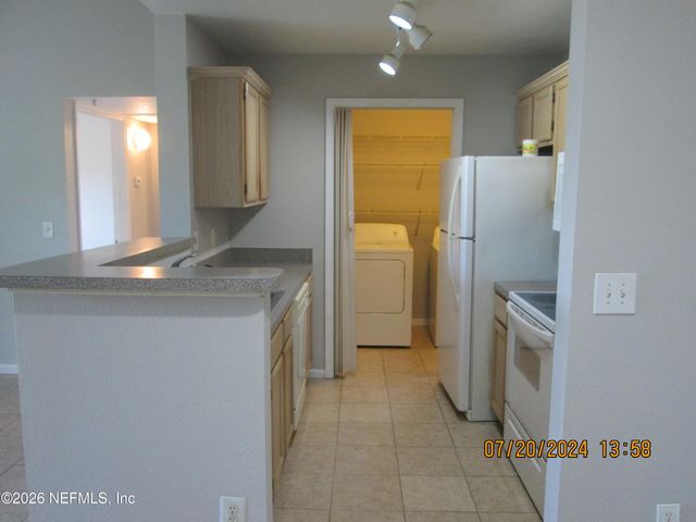 7701 TIMBERLIN PARK Boulevard 733, Jacksonville, FL 32256