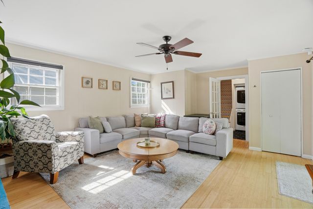 210 BENTON ST, Columbia, MO 65203