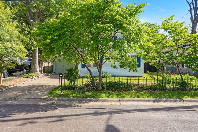 210 BENTON ST, Columbia, MO 65203