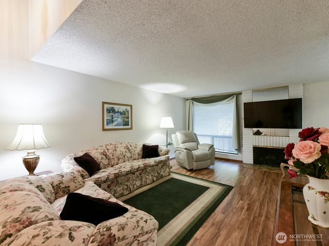 7713 Zircon Drive SW, Lakewood, WA 98498