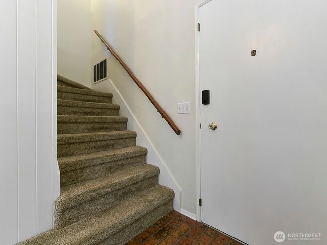 7713 Zircon Drive SW, Lakewood, WA 98498