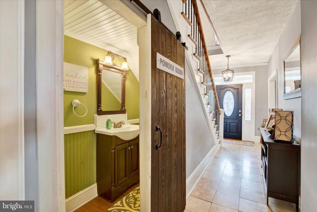 512 MAIN ST, Delta, PA 17314