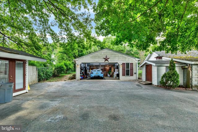 512 MAIN ST, Delta, PA 17314