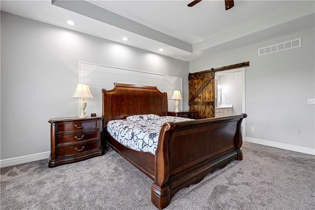8311 Pickering Street, Lenexa, KS 66227