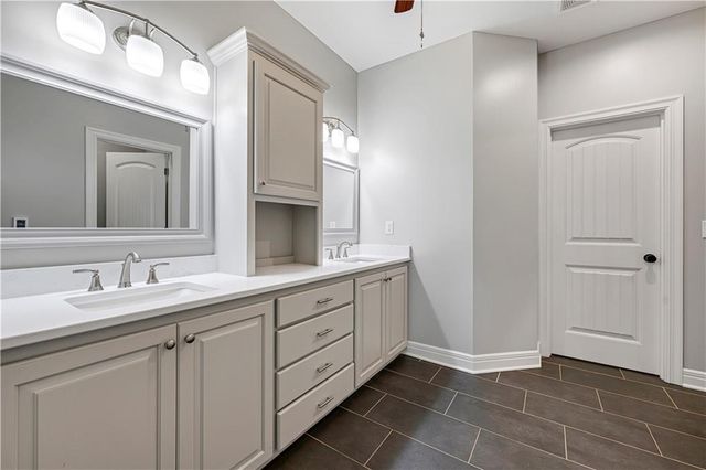 8311 Pickering Street, Lenexa, KS 66227