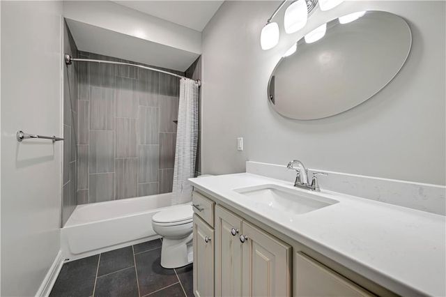 8311 Pickering Street, Lenexa, KS 66227