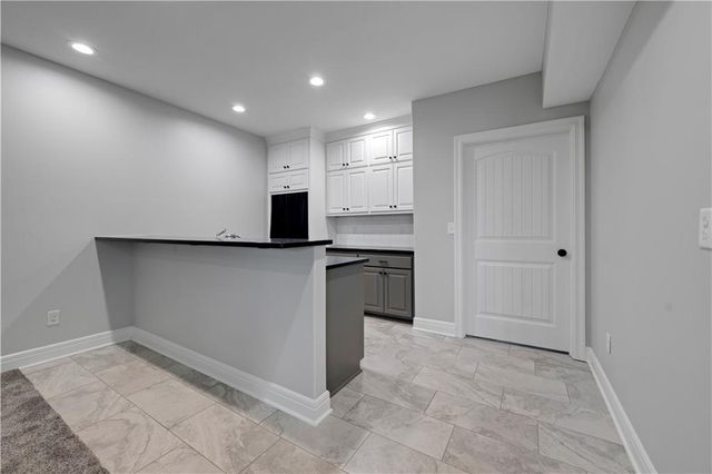 8311 Pickering Street, Lenexa, KS 66227
