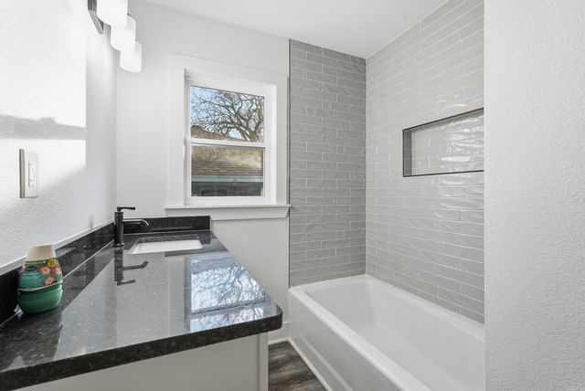 126 Sheridan Rd Road, North Little Rock, AR 72116