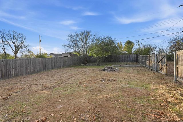 126 Sheridan Rd Road, North Little Rock, AR 72116