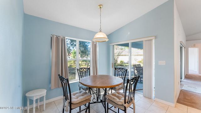 8 WHITE HURST Lane, Palm Coast, FL 32164