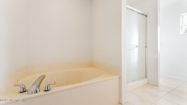 8 WHITE HURST Lane, Palm Coast, FL 32164