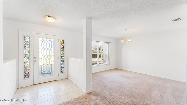 8 WHITE HURST Lane, Palm Coast, FL 32164