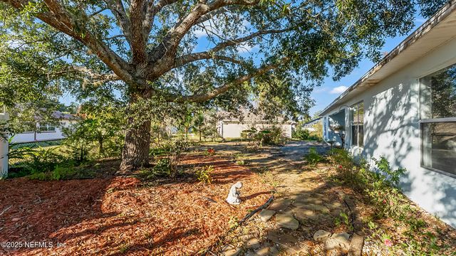 8 WHITE HURST Lane, Palm Coast, FL 32164