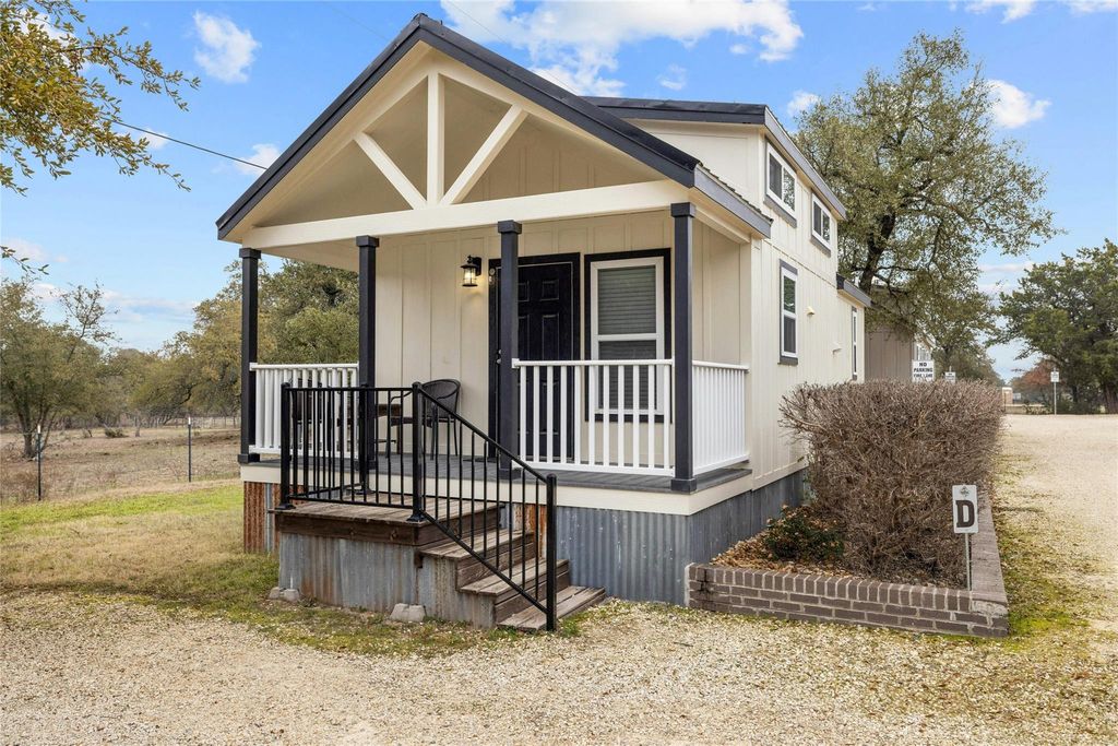 257 County Road 278 Unit D RD D, Liberty Hill, TX 78642