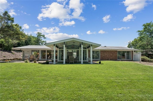 675 N Wade Ave, W Brownsville, PA 15301