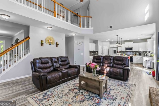 6870 River Island Circle, Buford, GA 30518