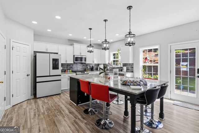 6870 River Island Circle, Buford, GA 30518