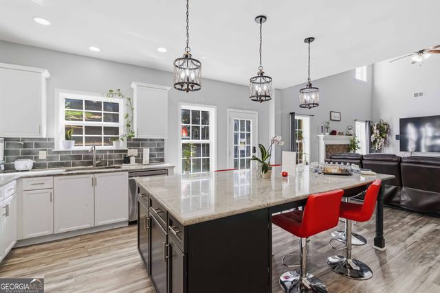 6870 River Island Circle, Buford, GA 30518