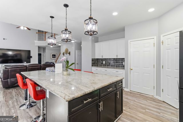 6870 River Island Circle, Buford, GA 30518