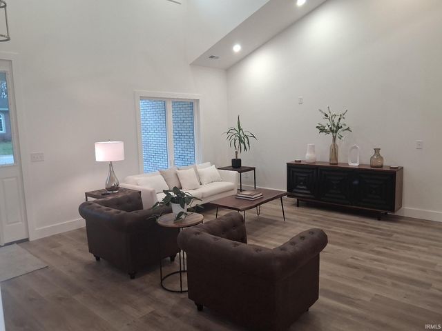 823 Spyglass Hill Drive, Bedford, IN 47421