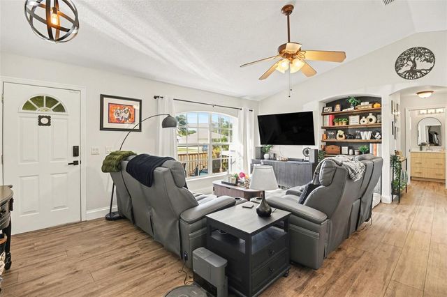 3894 S CHAMBERLAIN BOULEVARD, North Port, FL 34286