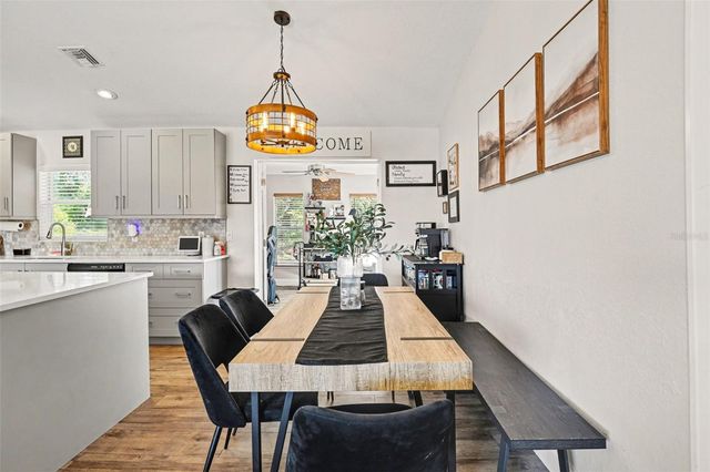 3894 S CHAMBERLAIN BOULEVARD, North Port, FL 34286