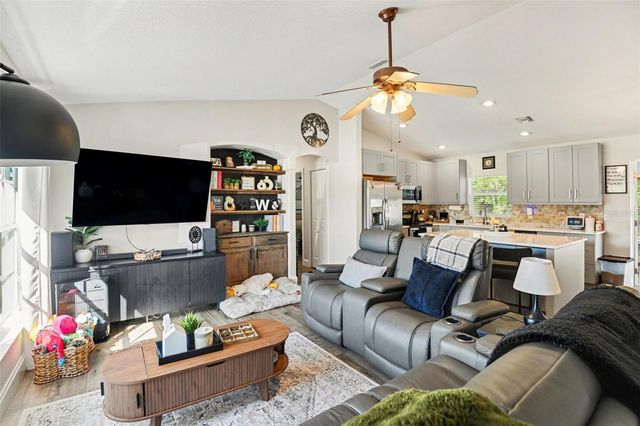 3894 S CHAMBERLAIN BOULEVARD, North Port, FL 34286