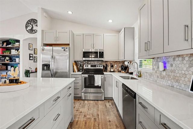 3894 S CHAMBERLAIN BOULEVARD, North Port, FL 34286