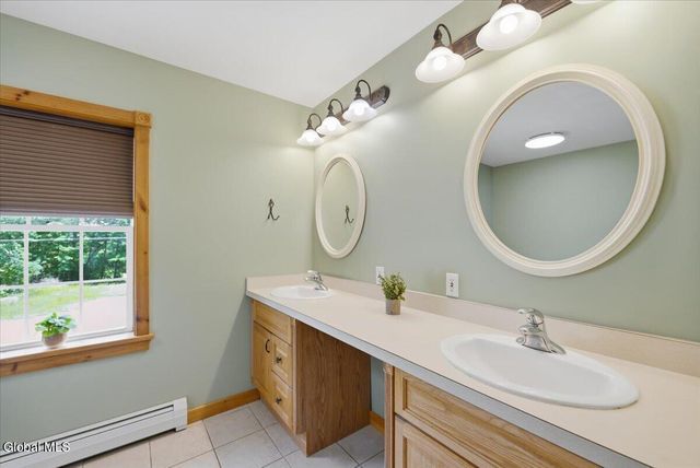 97 2nd Avenue, Hadley, NY 12835