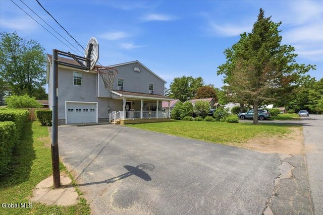 97 2nd Avenue, Hadley, NY 12835