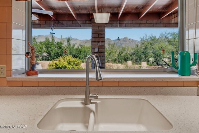 8451 E Tourmaline Drive, Tucson, AZ 85750