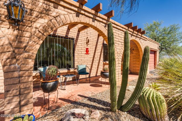 8451 E Tourmaline Drive, Tucson, AZ 85750