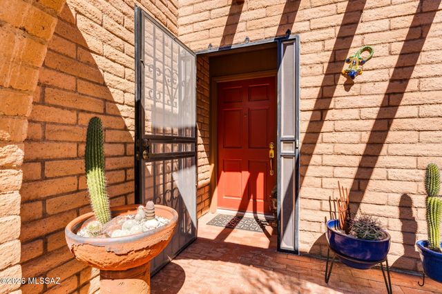 8451 E Tourmaline Drive, Tucson, AZ 85750