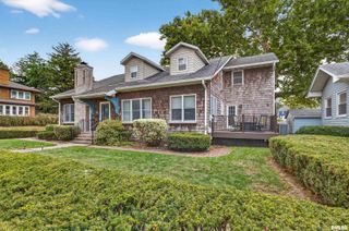 325 E DOVER Court, Davenport, IA 52803