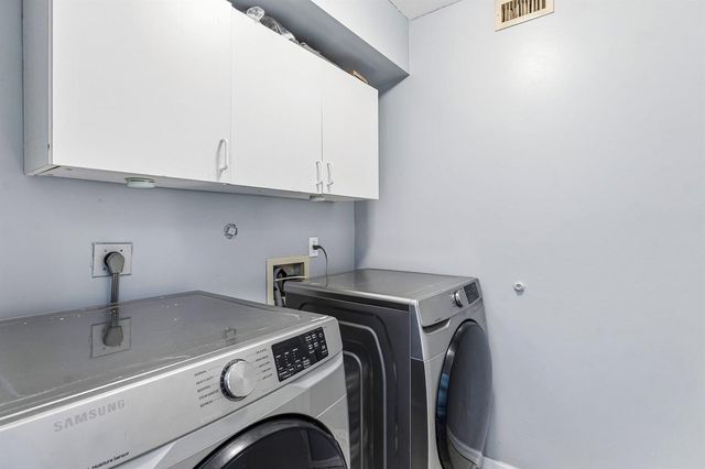 143 St Michaels Court, Jupiter, FL 33458