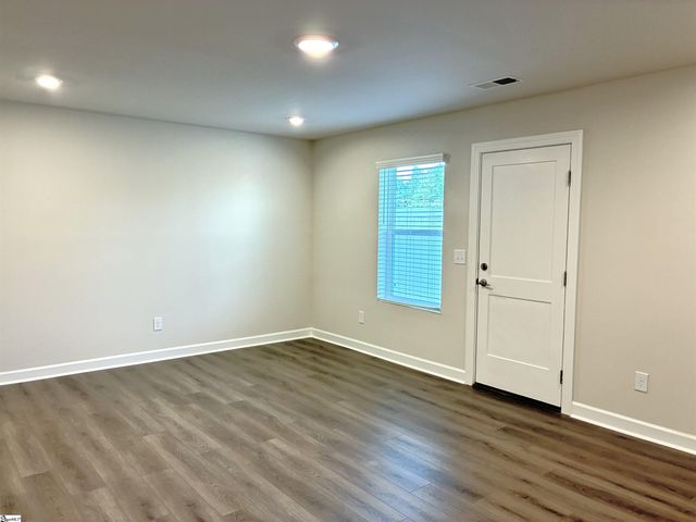 25 Pikewood Lane, Greenville, SC 29607