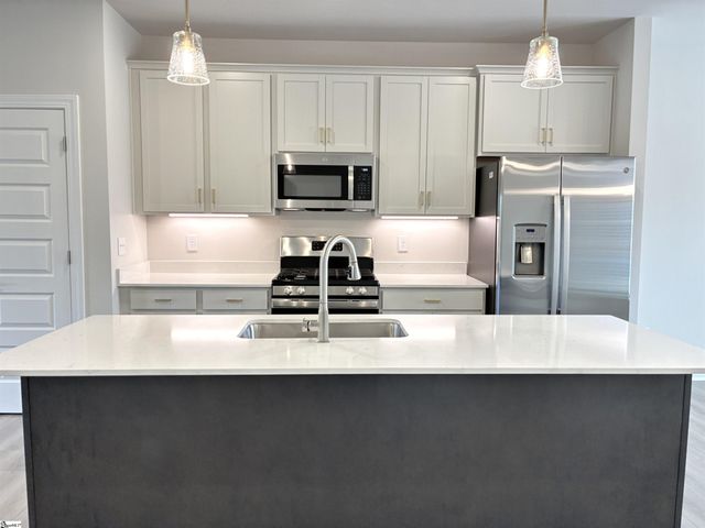 25 Pikewood Lane, Greenville, SC 29607