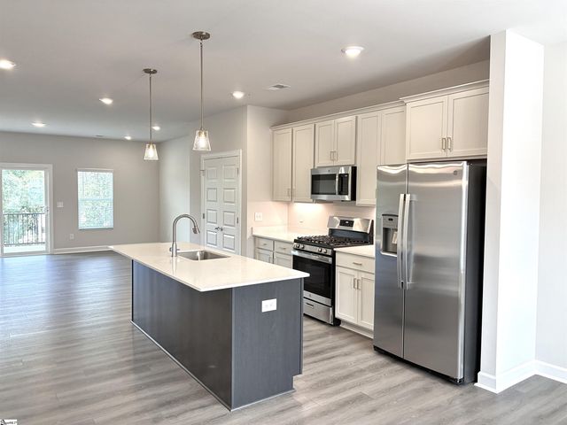 25 Pikewood Lane, Greenville, SC 29607