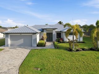 405 SE 2nd ST, Cape Coral, FL 33990