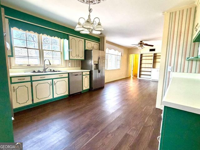 1206 Center Drive, Vidalia, GA 30474